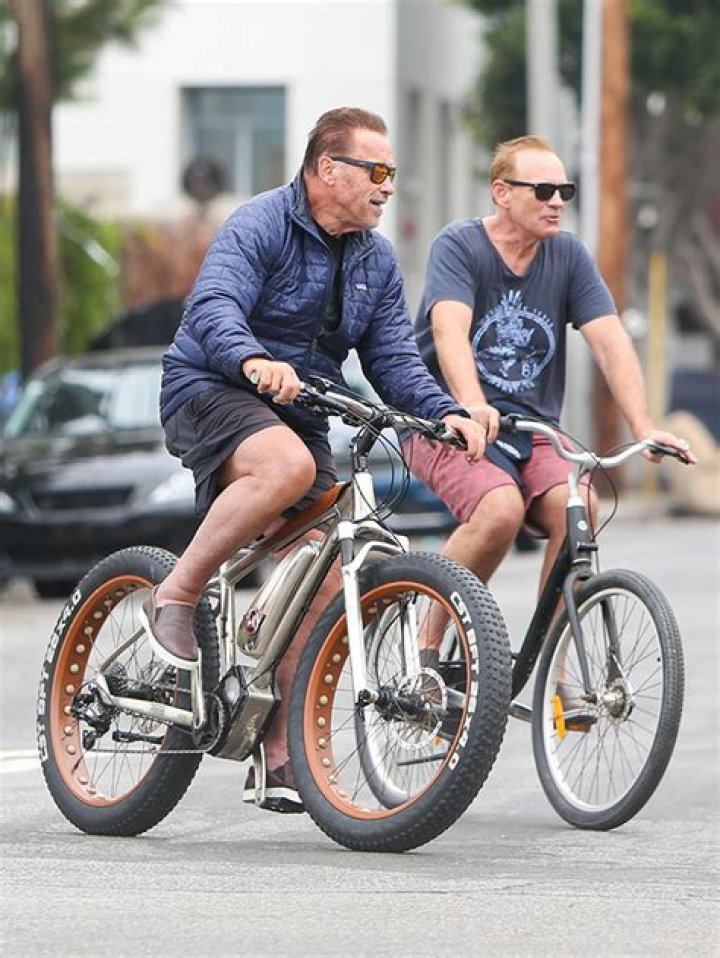 Arnold Schwarzenegger Goes On A Bike Trip In Los Angeles