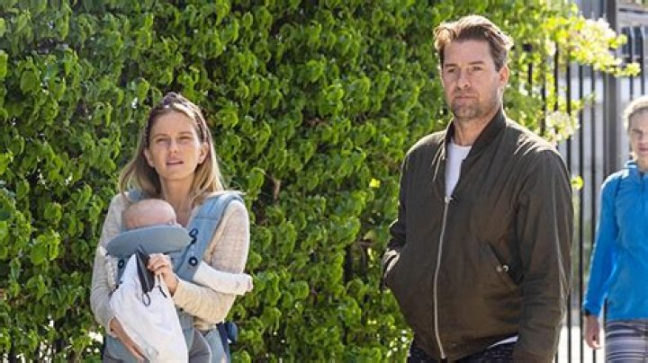 ‘Grey’s Anatomy’ Star Scott Speedman Engaged To Girlfriend Lindsay Rae Hofmann: See Ring Photo