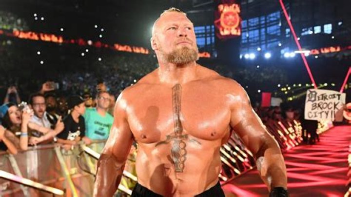 [PHOTOS] Brock Lesnar — WWE Star – Hollywood Life